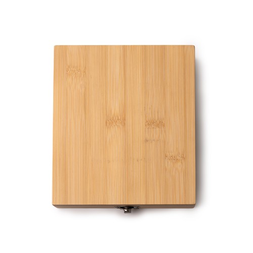 doos met wijnaccessoires