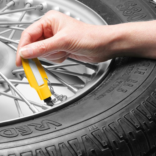 Controleur de pneu avec dévisse valve et scala