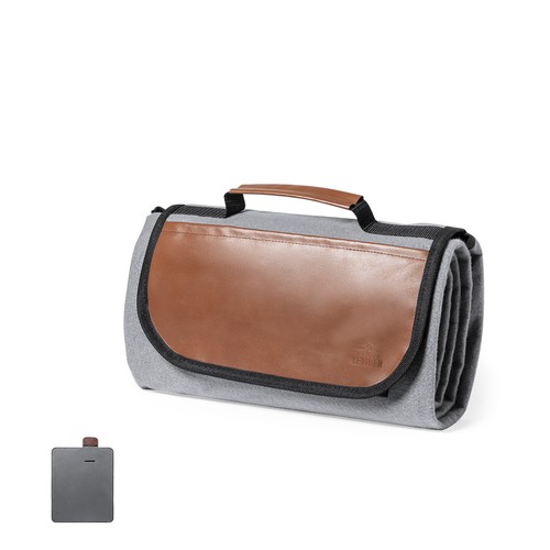 Couverture Picnic Pirsoy