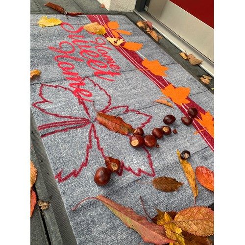 Doormats with autumn motifs