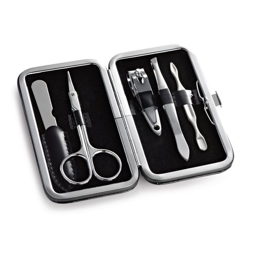 DIAZ. Five-piece manicure set