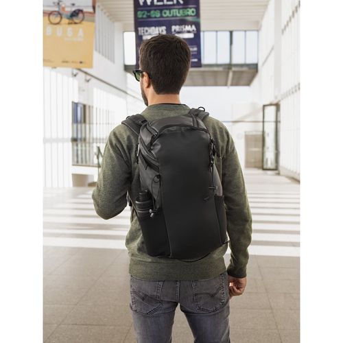 ALASCA. Mochila de senderismo con revestimiento impermeable