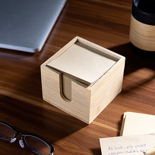 Bamboo Post-it Note Holder, includes 500 sheets. Chionanto