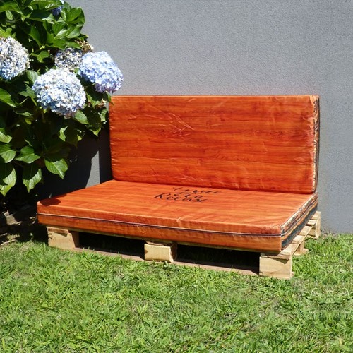 SEAT FOR PALLET SOFA WITH CUSTOMIZABLE 10CM FOAM