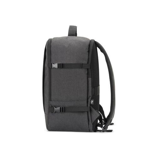 CIES. Backpack developed to fulfil the dimensions required by airlines in high-density 600D recycled polyester