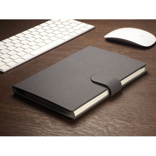 Notes z karteczkami samoprzylepnymi