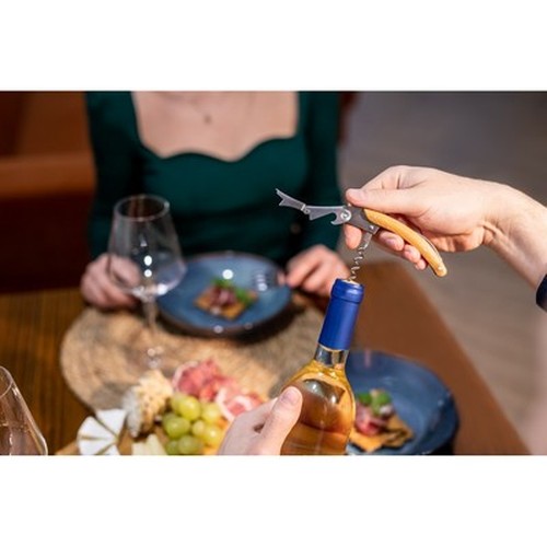 Bamboo waiter's knife | Jameson