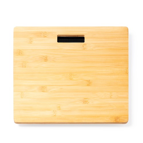 Bamboo scale with non-slip base. Digital display w Jandira