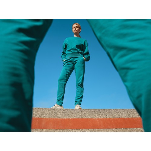 Pantalón IQONIQ Cooper de algodón reciclado