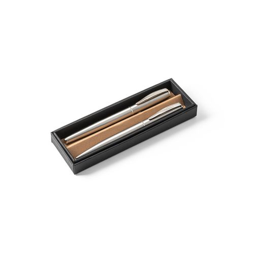 ELLA. Zestaw długopisu i pióra kulkowego z korpusem ze stali nierdzewnej (53% rSS) i klipsem