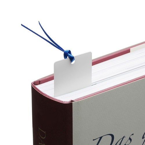Bookmark with magnifier