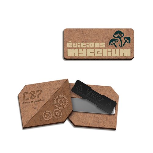 BADGE MDF EP 3 mm AVEC AIMANT MAXI 20 cm2