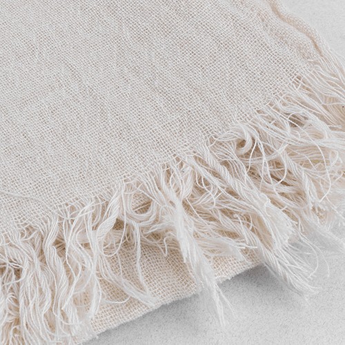 Bufanda pareo con flecos decorativos. Grisignano