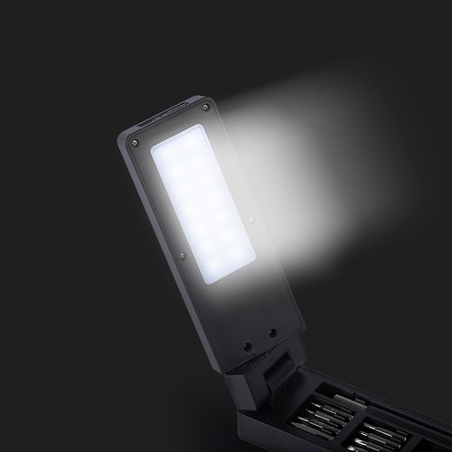 KIT D’OUTILS AVEC TORCHE RECHARGEABLE EN PLASTIQUE ET MÉTAL