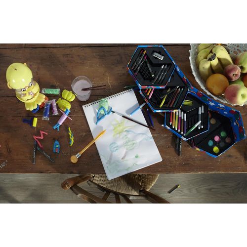 Cardboard box art set Kenji