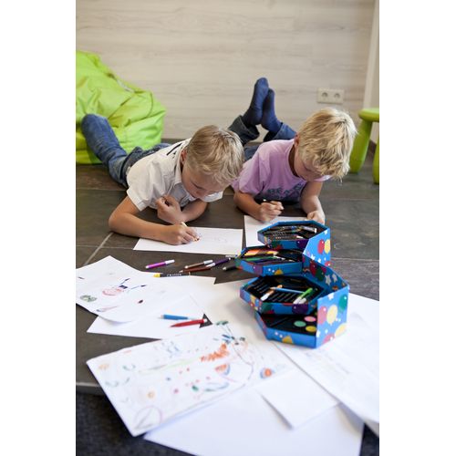 Cardboard box art set Kenji