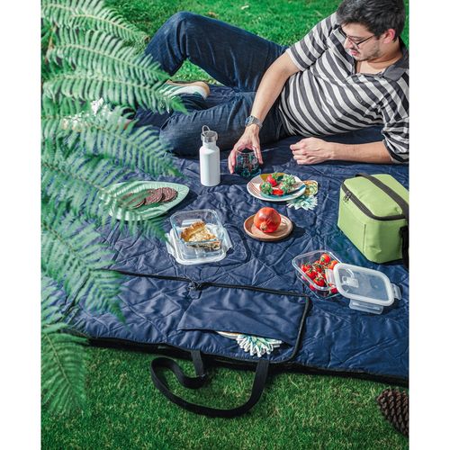 GRADY. Foldable picnic blanket in rPET and PEVA