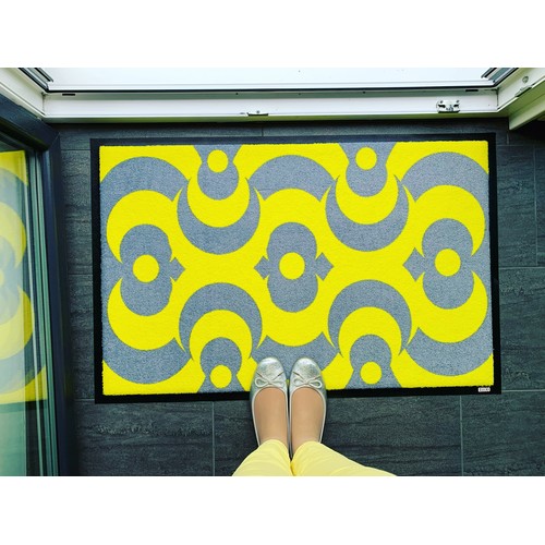 Doormats with spring and summer motifs