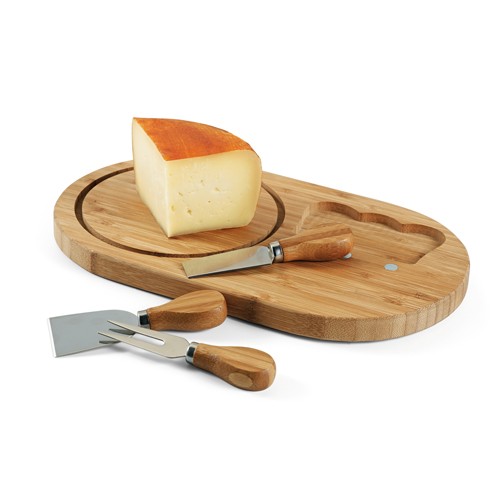 Planche à fromage avec couteaux et fourchette Carpino