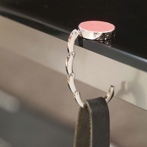 Foldable Bag Hanger Skype