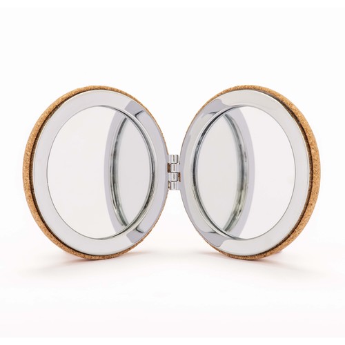 Cork mirror with double magnification