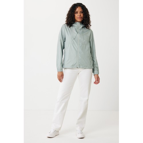 Chaqueta ligera IQONIQ Logan de poliéster reciclado