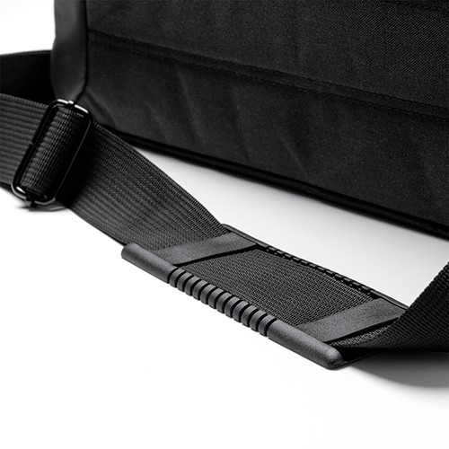 Bolsa para documentos y soporte para PC. La Puente