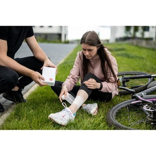 First aid kit in plastic case, 64 pcs | Ramona